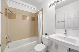 6305 N Claremont Ave, Chicago, IL 60659 - Photo 14