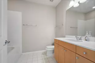 1199 E Port Clinton Rd, Vernon Hills, IL 60061 - Photo 18