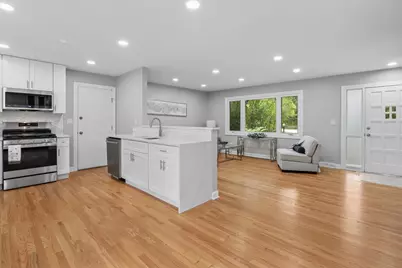 26890 N Longwood Road, Lake Forest, IL 60045 - Photo 6
