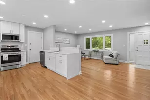 26890 N Longwood Rd, Lake Forest, IL 60045 - Photo 6