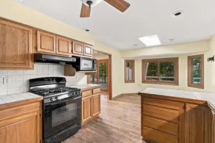 4516 Hillside Ct, Crystal Lake, IL 60012 - Photo 10