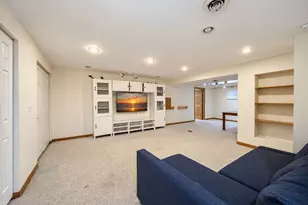 2412 Clifton Ct, Naperville, IL 60565 - Photo 36
