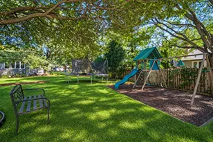 2412 Clifton Ct, Naperville, IL 60565 - Photo 46