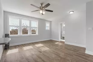 1521 W Sherwin Ave, Chicago, IL 60626 - Photo 2