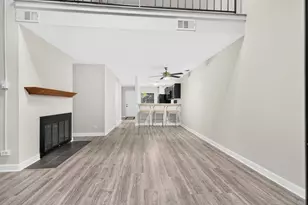 5931 Meadow Dr, Lisle, IL 60532 - Photo 8