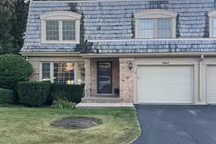 19W143 Ave Rue Royal Ave, Oak Brook, IL 60523 - Photo 1