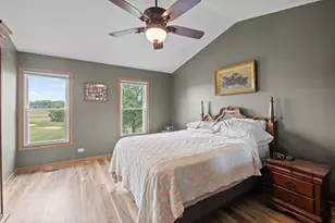 1816 Vermont Dr, Elk Grove Village, IL 60007 - Photo 10