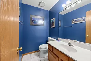 1816 Vermont Dr, Elk Grove Village, IL 60007 - Photo 18