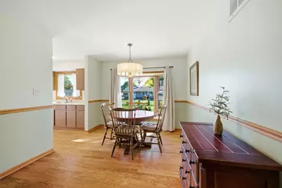 45 Avon Road, Elk Grove Village, IL 60007 - Photo 4