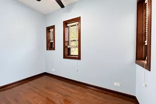442 E 48th St, Chicago, IL 60615 - Photo 10
