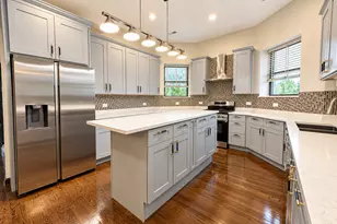 442 E 48th St, Chicago, IL 60615 - Photo 6