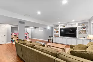 3348 W 99th St, Evergreen Park, IL 60805 - Photo 18