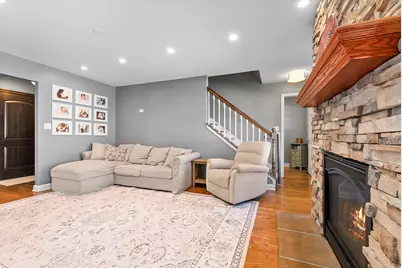 3348 W 99th Street, Evergreen Park, IL 60805 - Photo 4