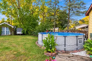 1403 Jefferson St, Lake in the Hills, IL 60156 - Photo 4