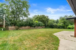 390 L R A Dr, Aurora, IL 60506 - Photo 26
