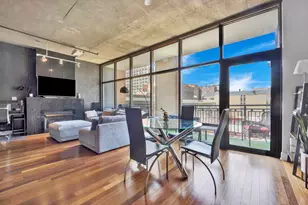 520 S State St, Chicago, IL 60605 - Photo 2