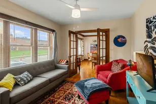 4247 Grove Ave, Brookfield, IL 60513 - Photo 10