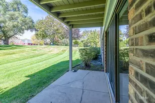 26 Stanton Ct, Schaumburg, IL 60193 - Photo 24