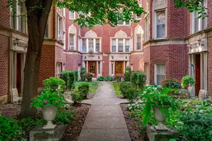 6131 N Hoyne Ave, Chicago, IL 60659 - Photo 4