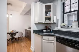 6131 N Hoyne Ave, Chicago, IL 60659 - Photo 20