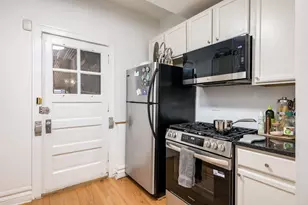 6131 N Hoyne Ave, Chicago, IL 60659 - Photo 18