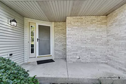 1724 Court Street, McHenry, IL 60051 - Photo 2