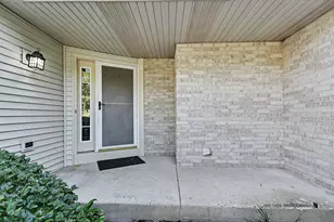 1724 Court St, McHenry, IL 60051 - Photo 2