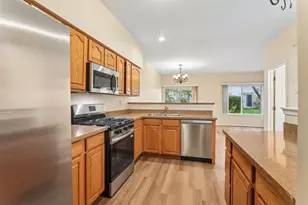 984 Park Hill Cir, Aurora, IL 60502 - Photo 18