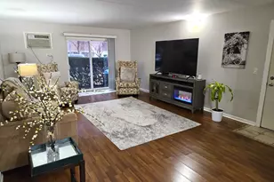 1354 E Washington St, Des Plaines, IL 60016 - Photo 4