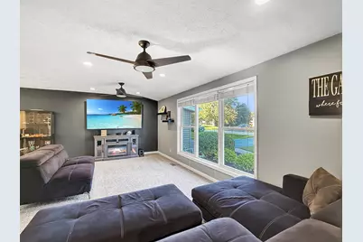 6011 Stevens Street, Byron, IL 61010 - Photo 2