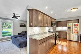 6011 Stevens St, Byron, IL 61010 - Photo 6