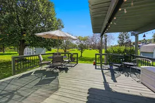 997 Village Rd, Crystal Lake, IL 60014 - Photo 6