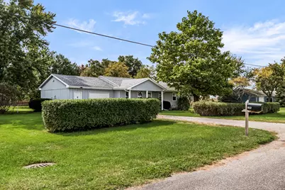 812 W 3rd Street, Gilman, IL 60938 - Photo 4