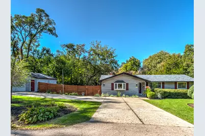 36748 N Oakwood Drive, Lake Villa, IL 60046 - Photo 2