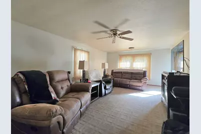 1713 Oakland Avenue, Crest Hill, IL 60403 - Photo 6