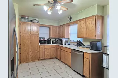 1713 Oakland Avenue, Crest Hill, IL 60403 - Photo 4