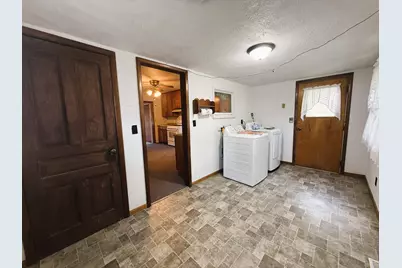 809 Inlet Avenue, Dixon, IL 61021 - Photo 10