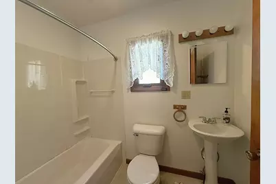 809 Inlet Avenue, Dixon, IL 61021 - Photo 8