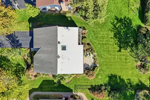 8361 Clynderven Rd, Burr Ridge, IL 60527 - Photo 40
