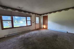 1602 E 1st St, Streator, IL 61364 - Photo 2