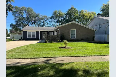196 Green Court, Streamwood, IL 60107 - Photo 1