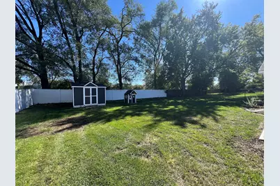 196 Green Court, Streamwood, IL 60107 - Photo 14