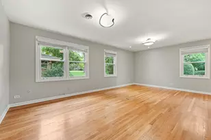 311 N Mac Arthur Blvd, Mount Prospect, IL 60056 - Photo 36