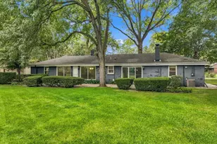 311 N Mac Arthur Blvd, Mount Prospect, IL 60056 - Photo 40