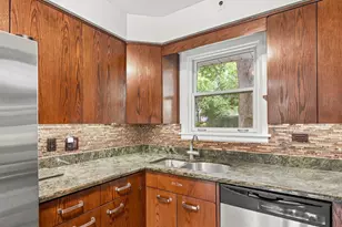311 N Mac Arthur Blvd, Mount Prospect, IL 60056 - Photo 14