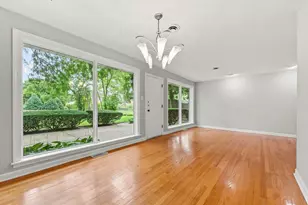 311 N Mac Arthur Blvd, Mount Prospect, IL 60056 - Photo 10