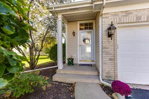 1201 W Danbury Dr, Cary, IL 60013 - Photo 2