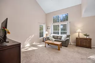 1201 W Danbury Dr, Cary, IL 60013 - Photo 6