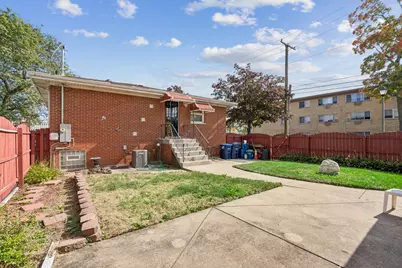 818 S 2nd Avenue, Maywood, IL 60153 - Photo 14