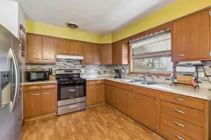 818 S 2nd Ave, Maywood, IL 60153 - Photo 6